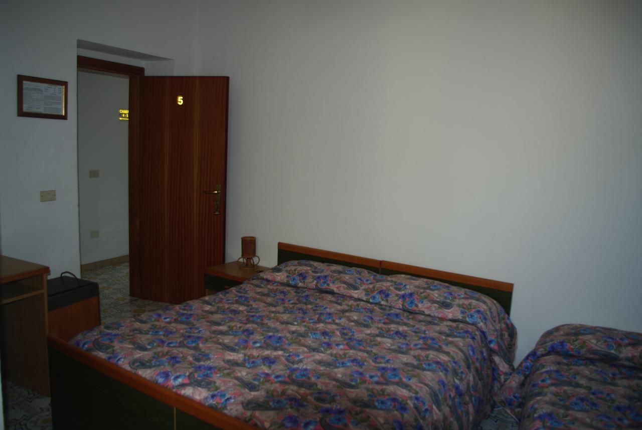 Le Due Lanterne Hotel Aieta Kültér fotó