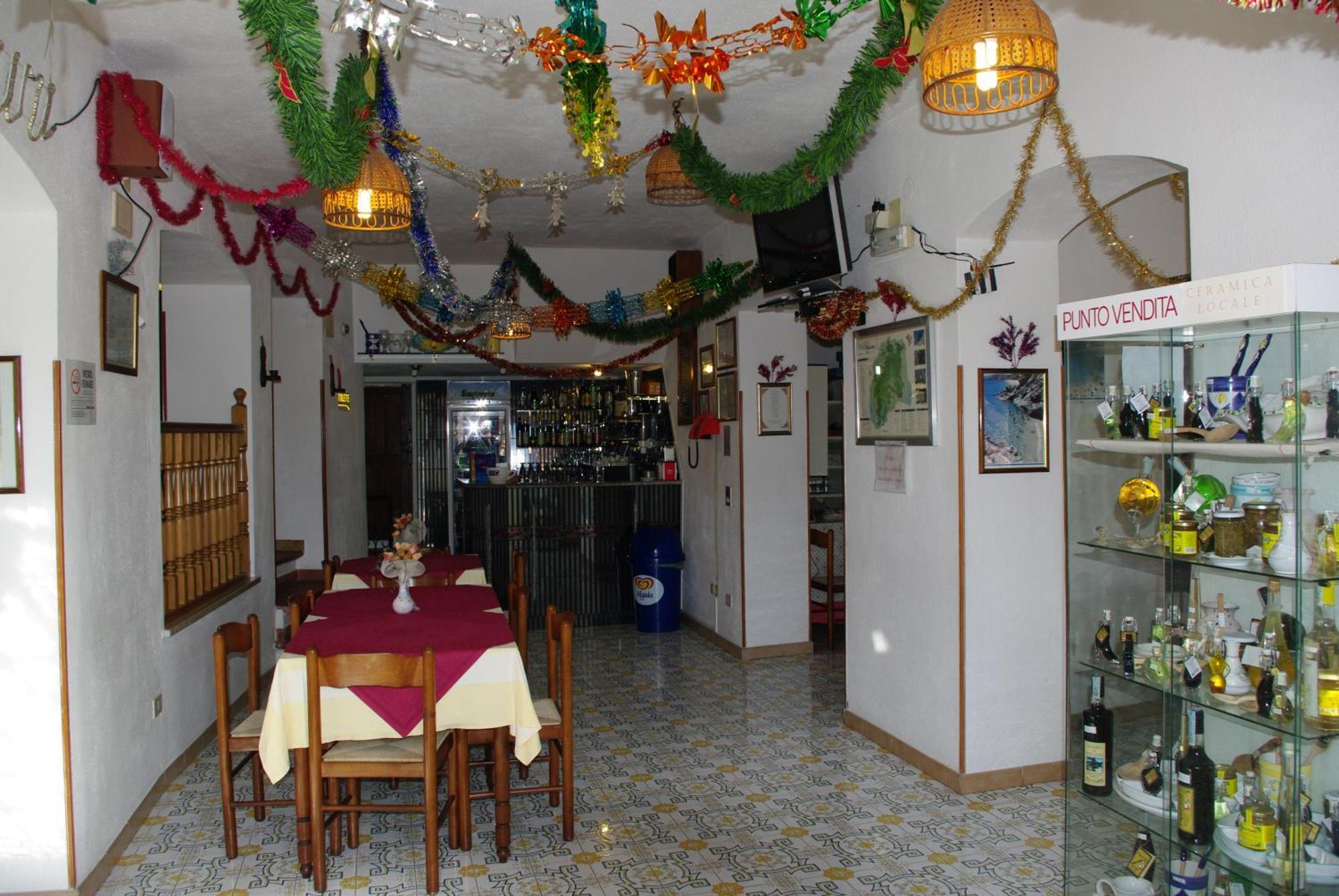 Le Due Lanterne Hotel Aieta Kültér fotó