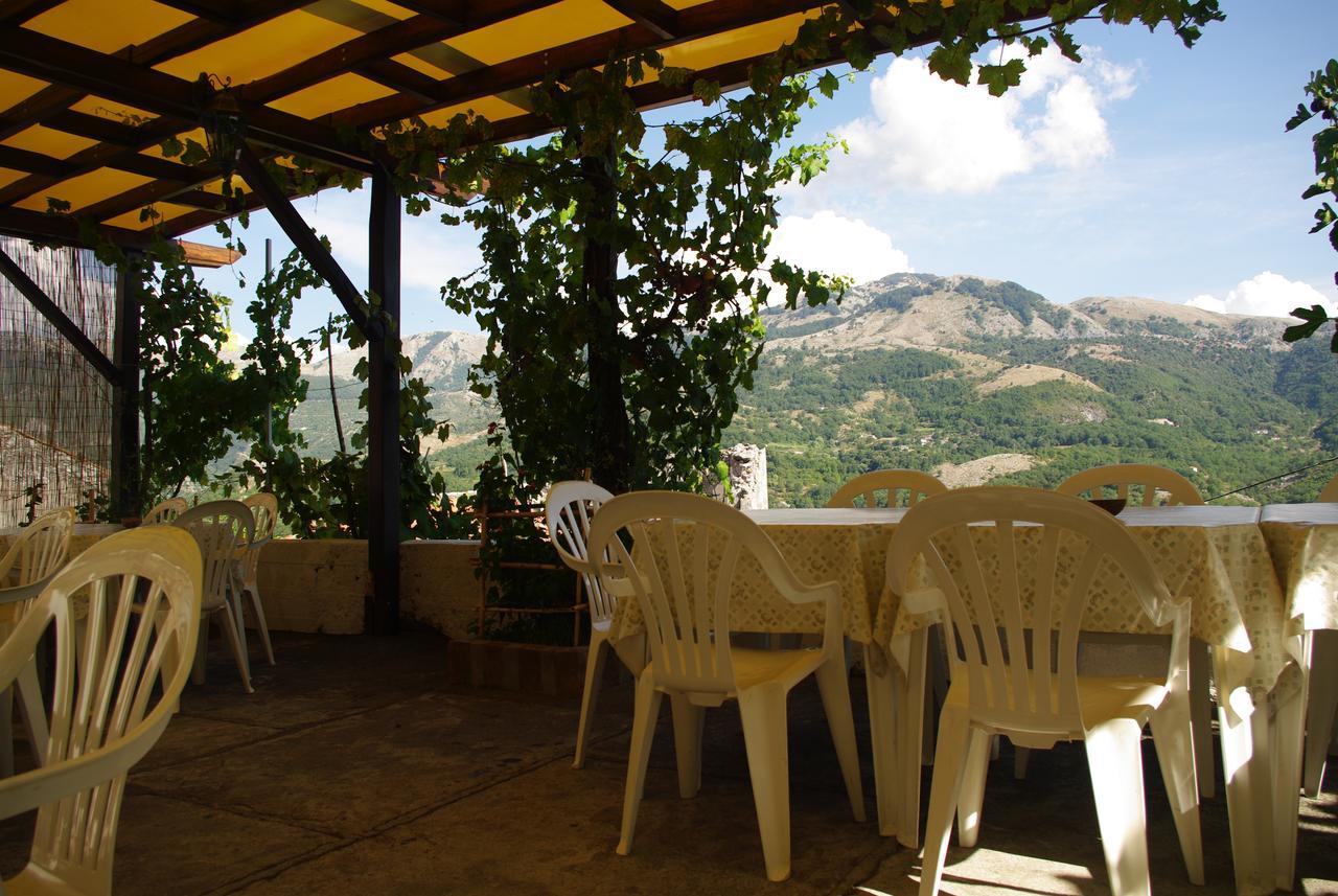 Le Due Lanterne Hotel Aieta Kültér fotó